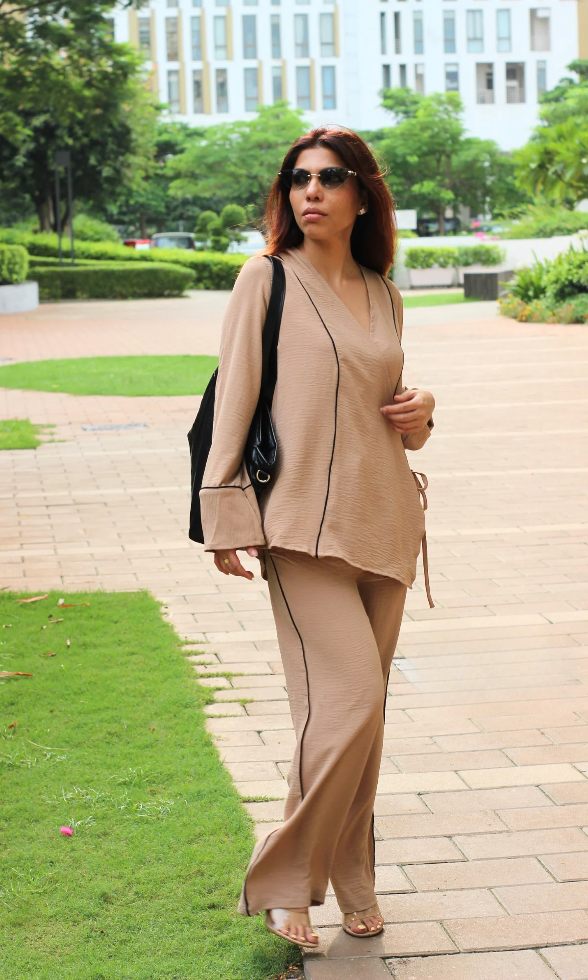 Beige Ink Outline Kimono Co-ord - Image 3