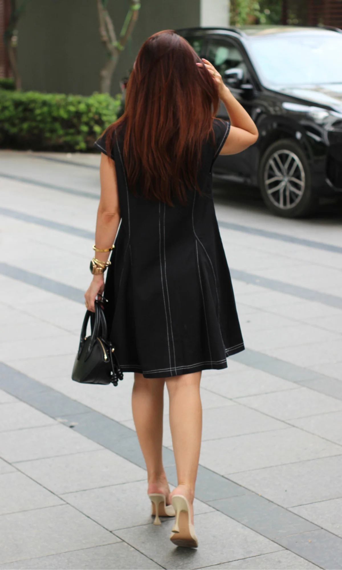 Black Thread Detail Metallic Buttoned Dress - Image 5