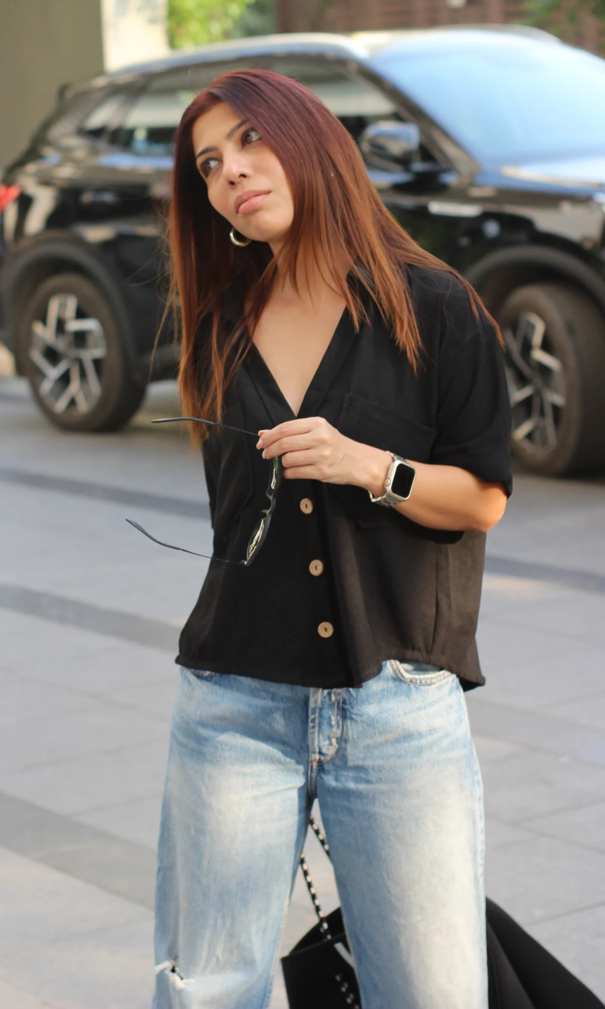 Black Textured Cropped Shirt - Image 4