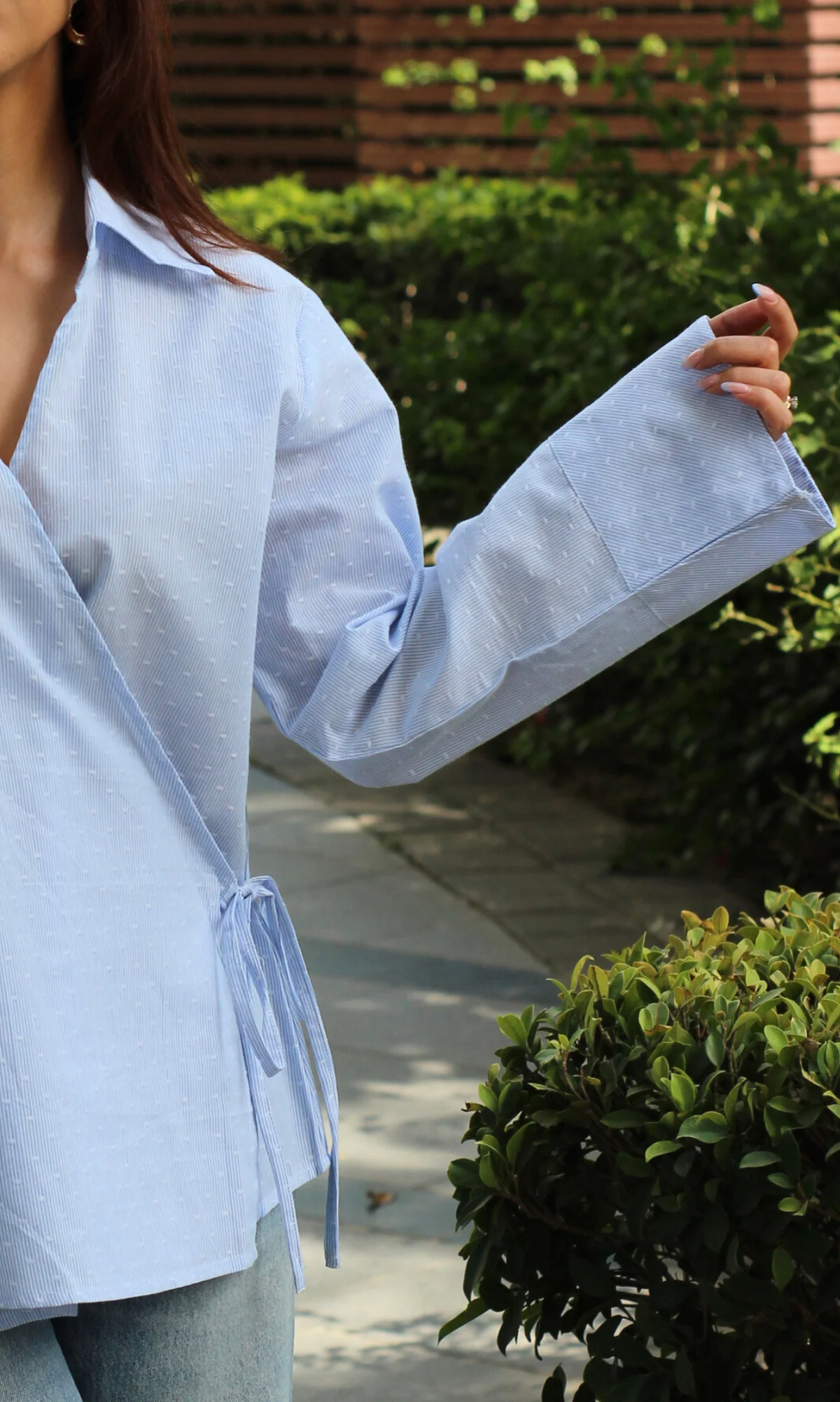Blue-White Dobby Collared Cotton Kimono Top - Image 4