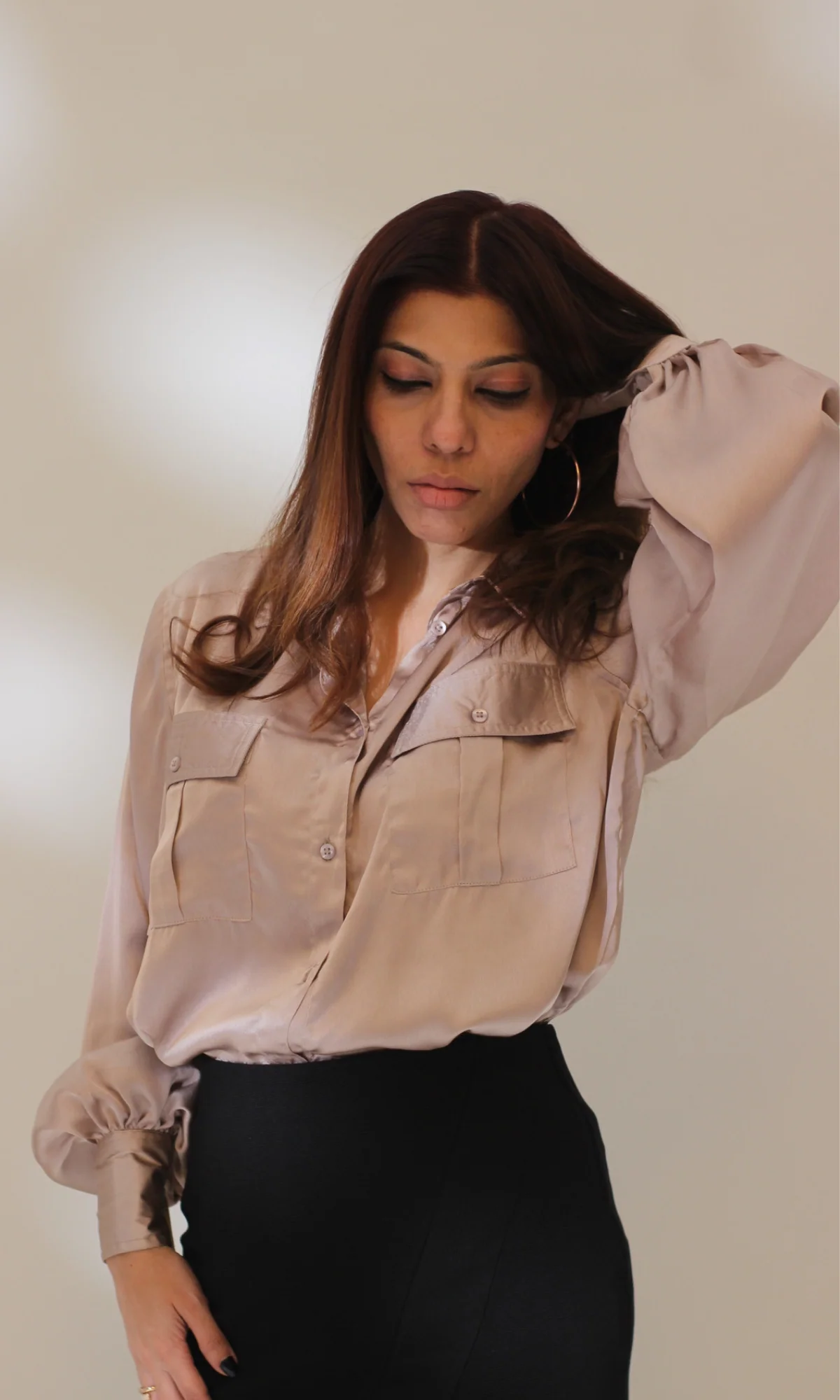 Greyish Mauve Balloon Sleeved Satin Shirt - Image 5