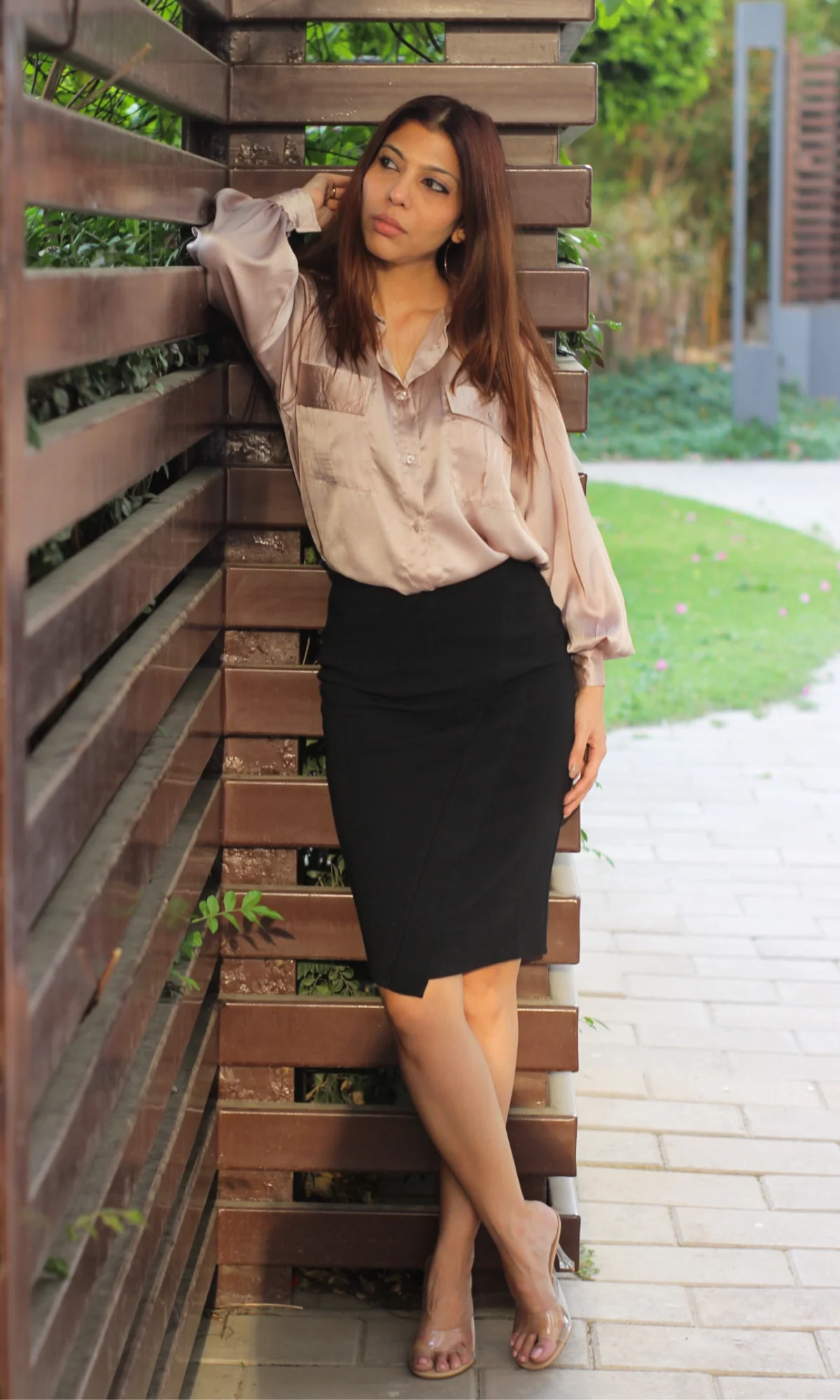 Greyish Mauve Balloon Sleeved Satin Shirt - Image 6