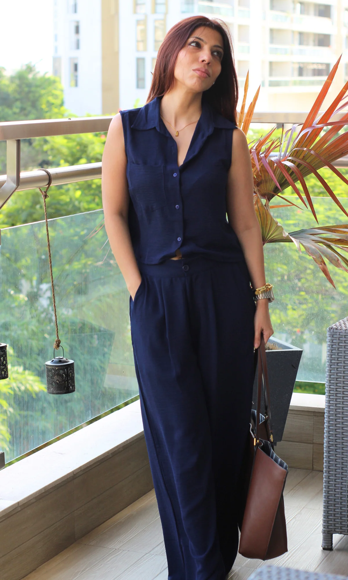 Midnight Sleeveless Cropped Shirt with Loose Pants Co-ord - Image 4