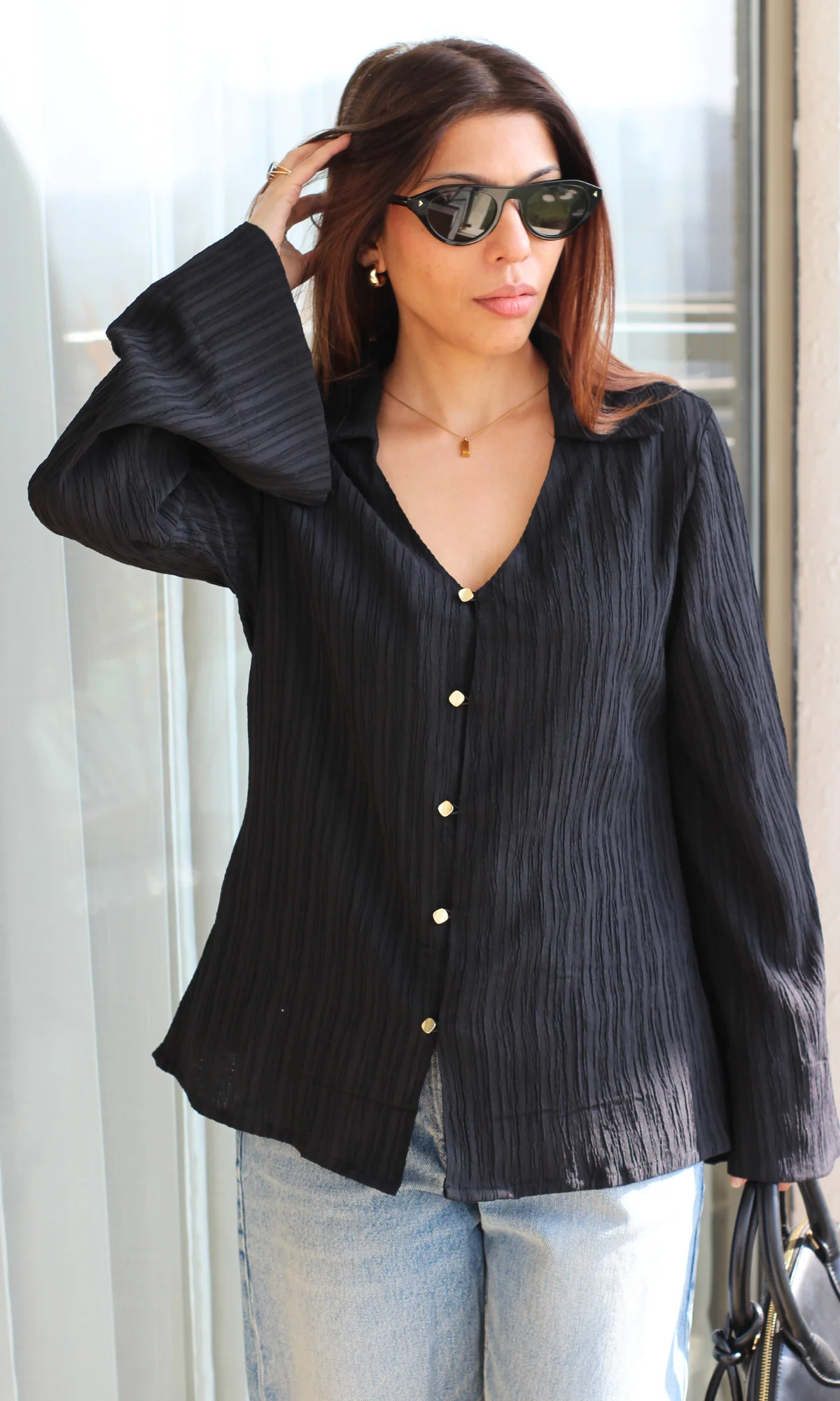 Noir Crinkled Flared Sleeve Shirt - Image 5