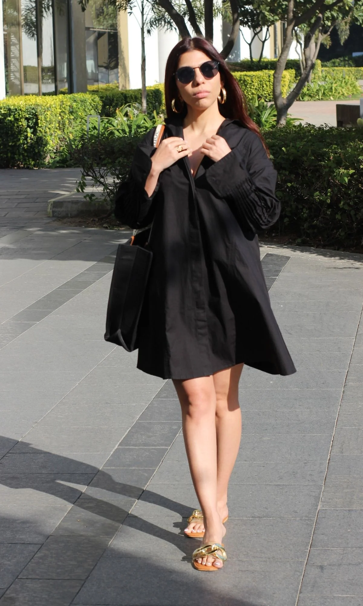 Pleated Detailed Black Poplin Dress - Image 6
