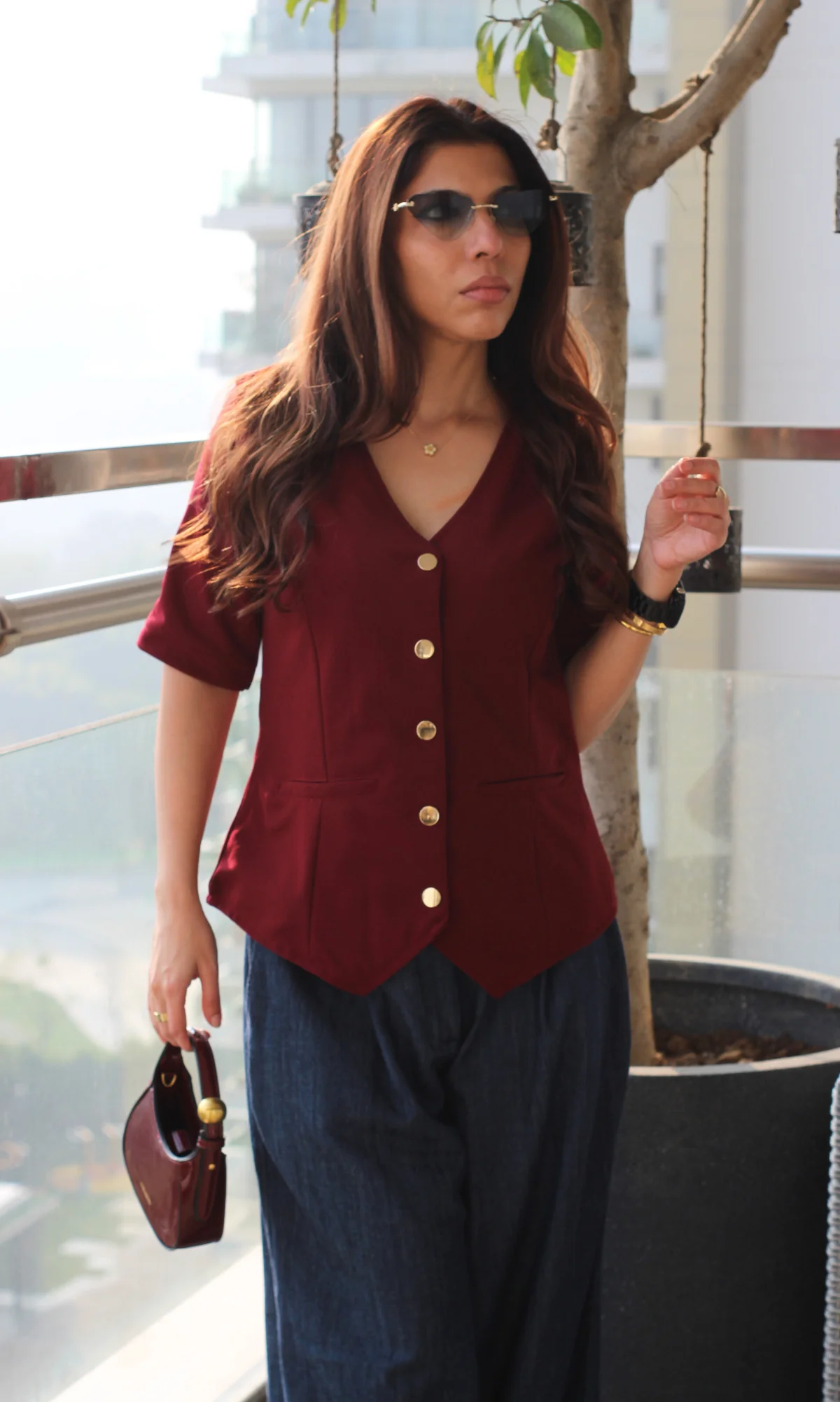 Wine Sleeved Metallic Buttoned Waist Coat - Image 2